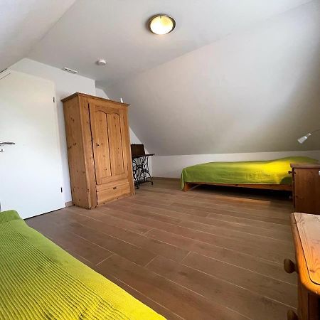 Das Puppenhaus, Reetdach, Sauna, Kamin, Eingezaeunt, Badewanne, Haustiere Willkommen Emmelsbull-Horsbull Bagian luar foto
