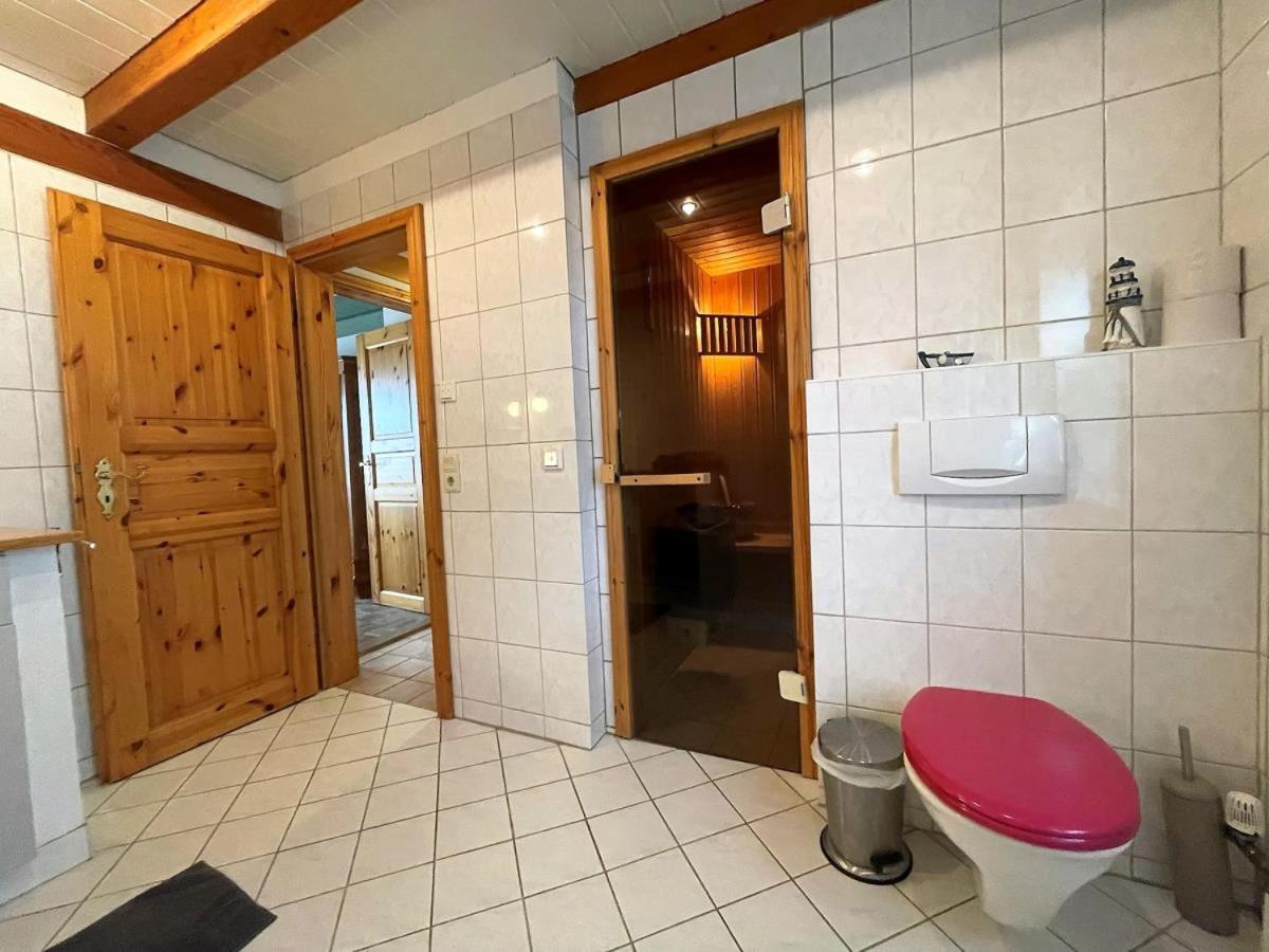 Das Puppenhaus, Reetdach, Sauna, Kamin, Eingezaeunt, Badewanne, Haustiere Willkommen Emmelsbull-Horsbull Bagian luar foto