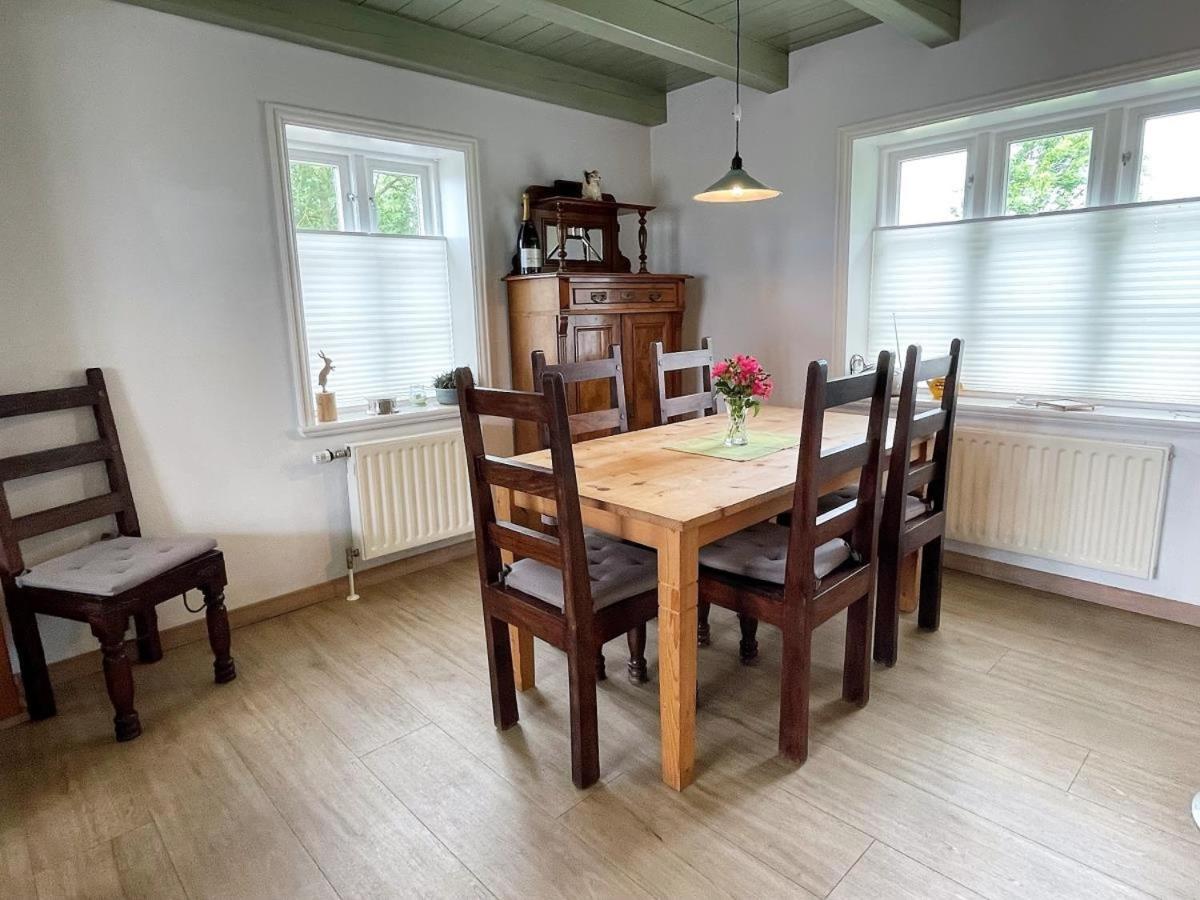 Das Puppenhaus, Reetdach, Sauna, Kamin, Eingezaeunt, Badewanne, Haustiere Willkommen Emmelsbull-Horsbull Bagian luar foto