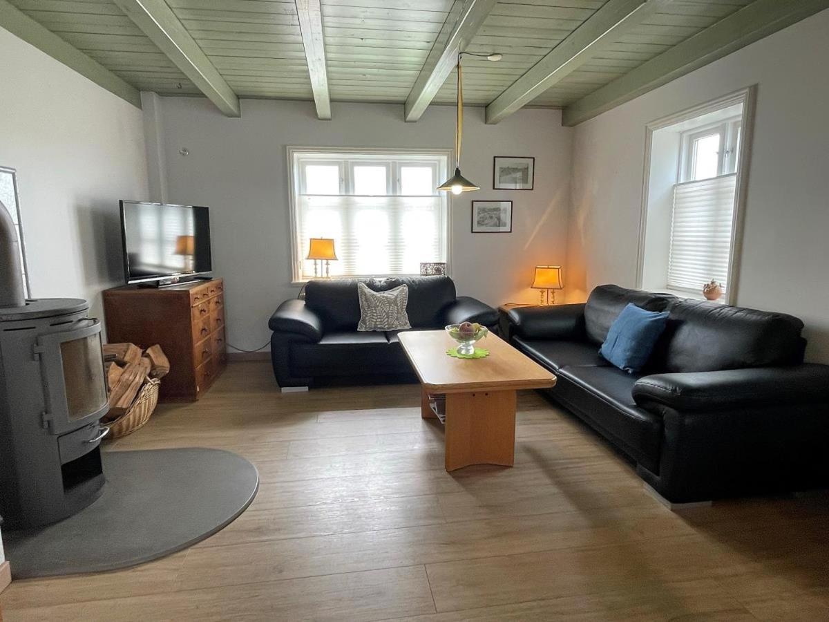 Das Puppenhaus, Reetdach, Sauna, Kamin, Eingezaeunt, Badewanne, Haustiere Willkommen Emmelsbull-Horsbull Bagian luar foto